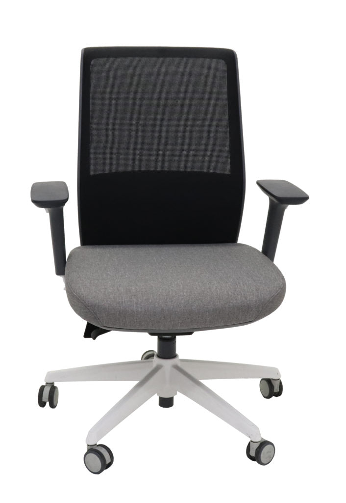 NNE MOTION MESH TASK CHAIR BLACK/GREY