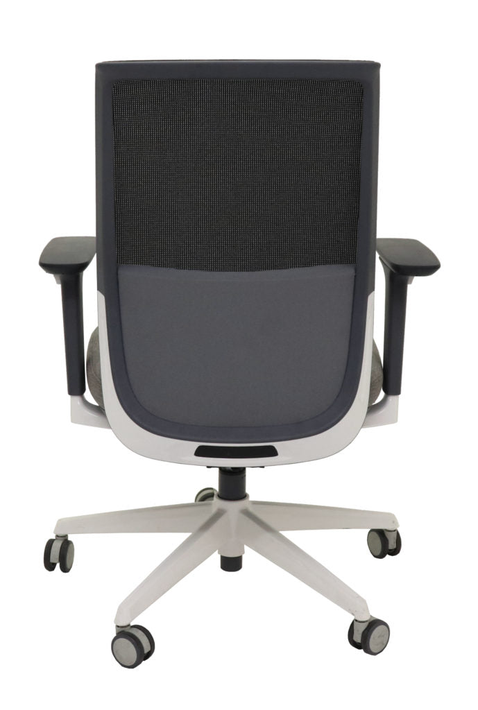 NNE MOTION MESH TASK CHAIR BLACK/GREY
